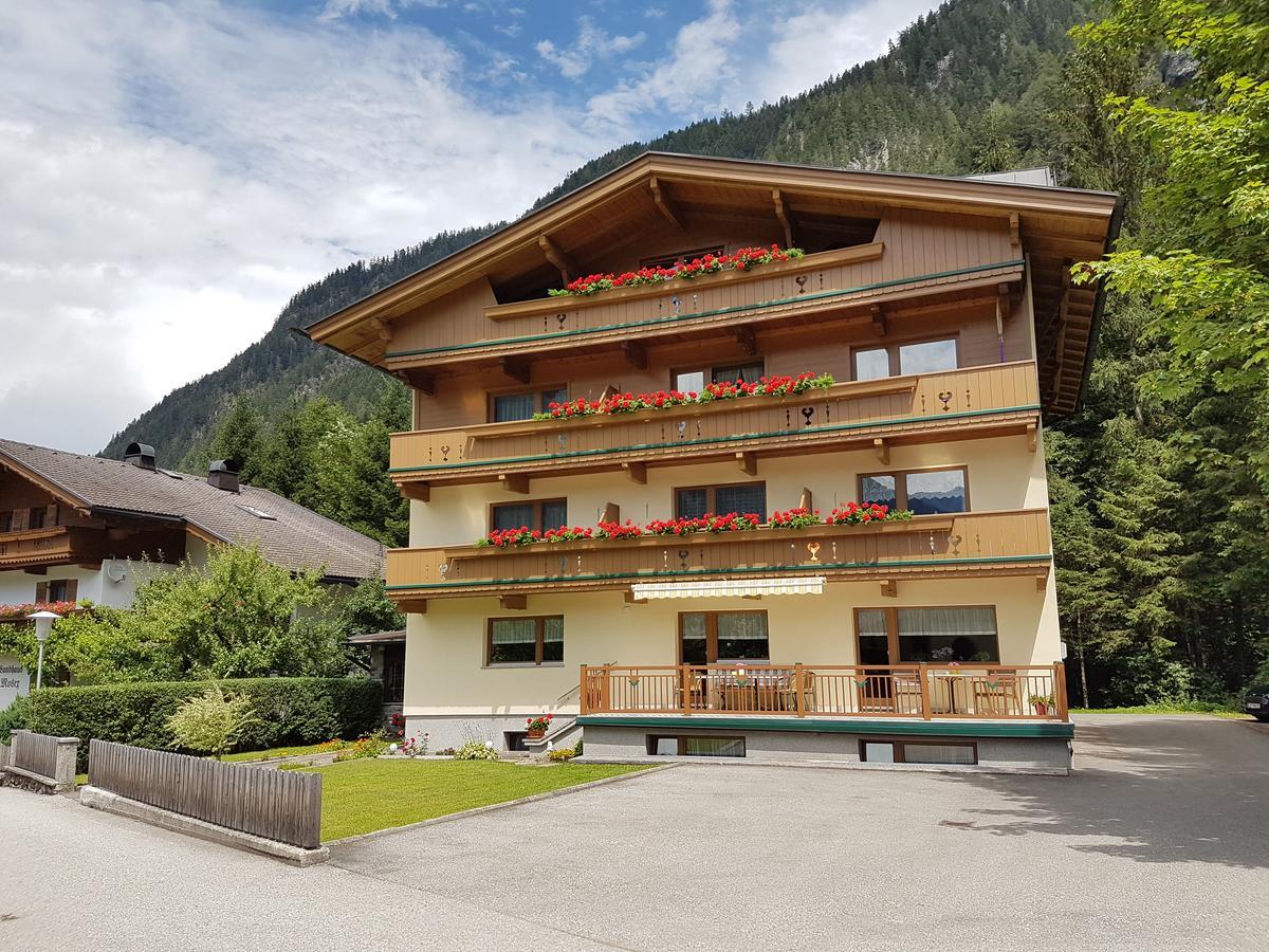 Haus Groeblacher Mayrhofen Dış mekan fotoğraf